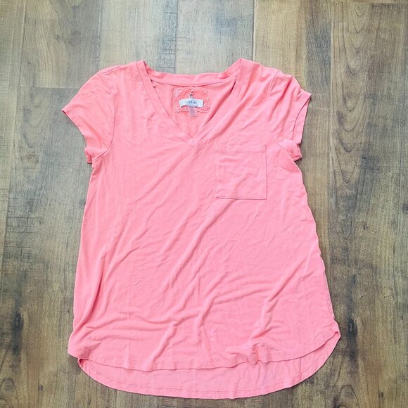 Cupio Soft Coral Pink V-Neck Tee Shirt | Size Small | Curved Hem Casual Top - Picture 1 of 5